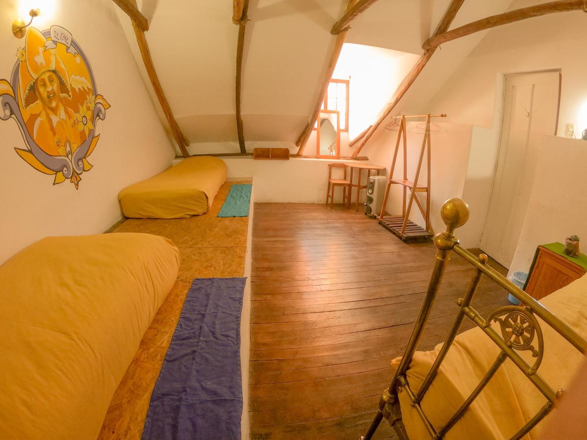 Hostal Anata *